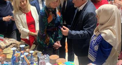 Mrs. Eva Pavlová visited the Iranian booth during the Diplomatic Charity Bazaar